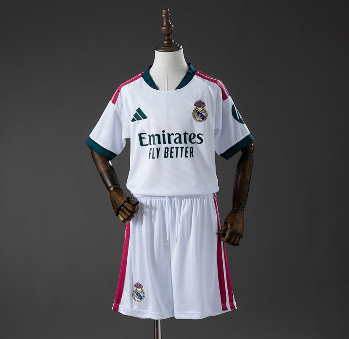 Maillot Real Madrid domicile 26/27 blanc pour enfants kids