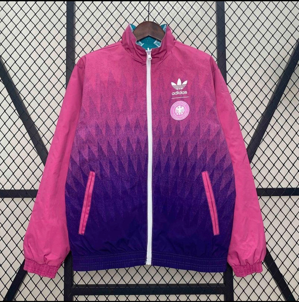 Veste de l'Allemagne 2025 violet et rose