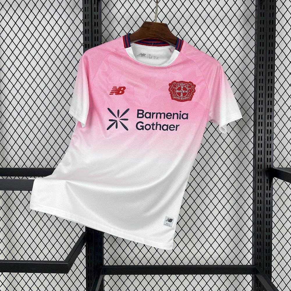 Maillot Bayer Leverkusen 2025-2026 extérieur rose - Le 12ème Maillot